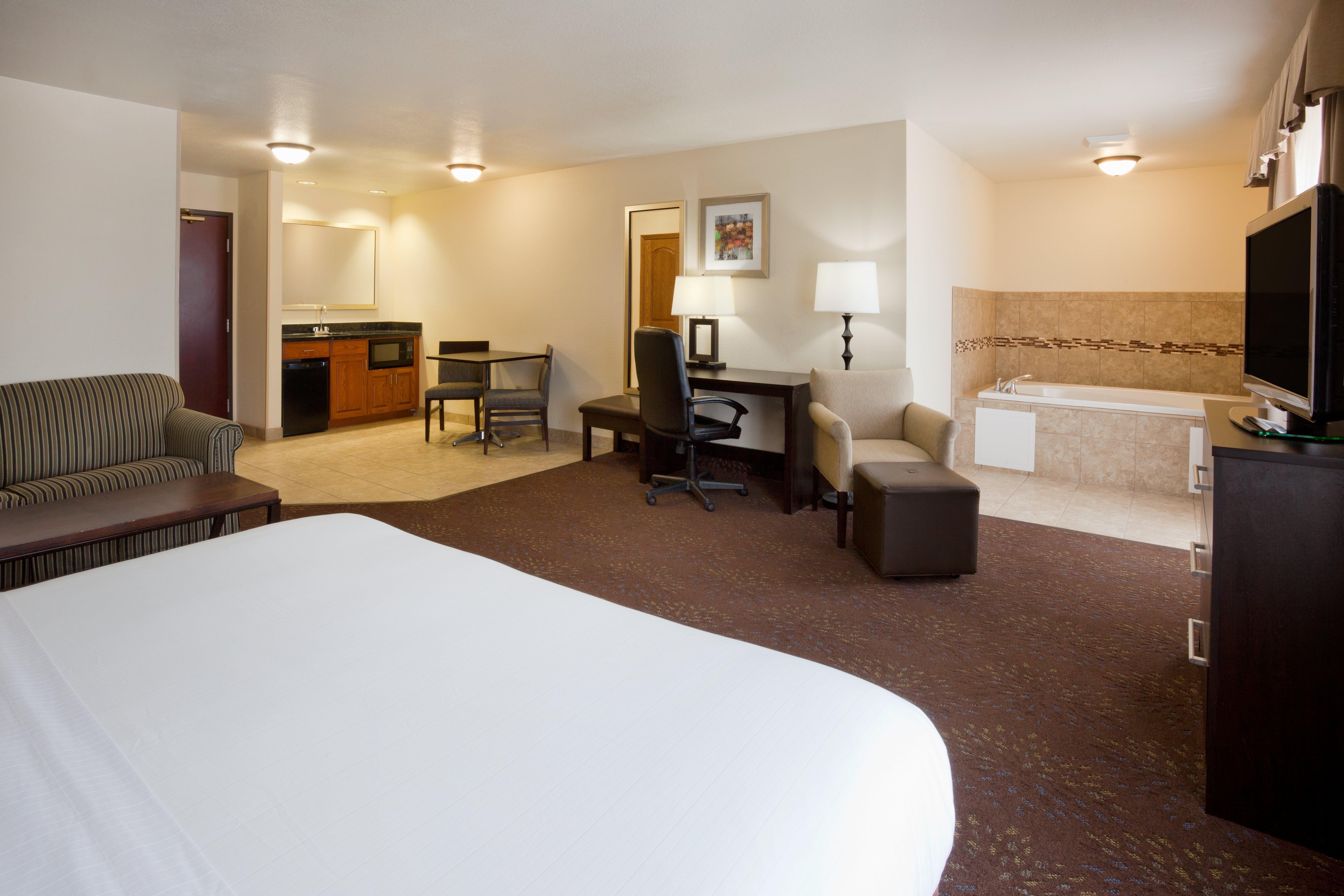 Holiday Inn Express & Suites Aberdeen By Ihg Экстерьер фото