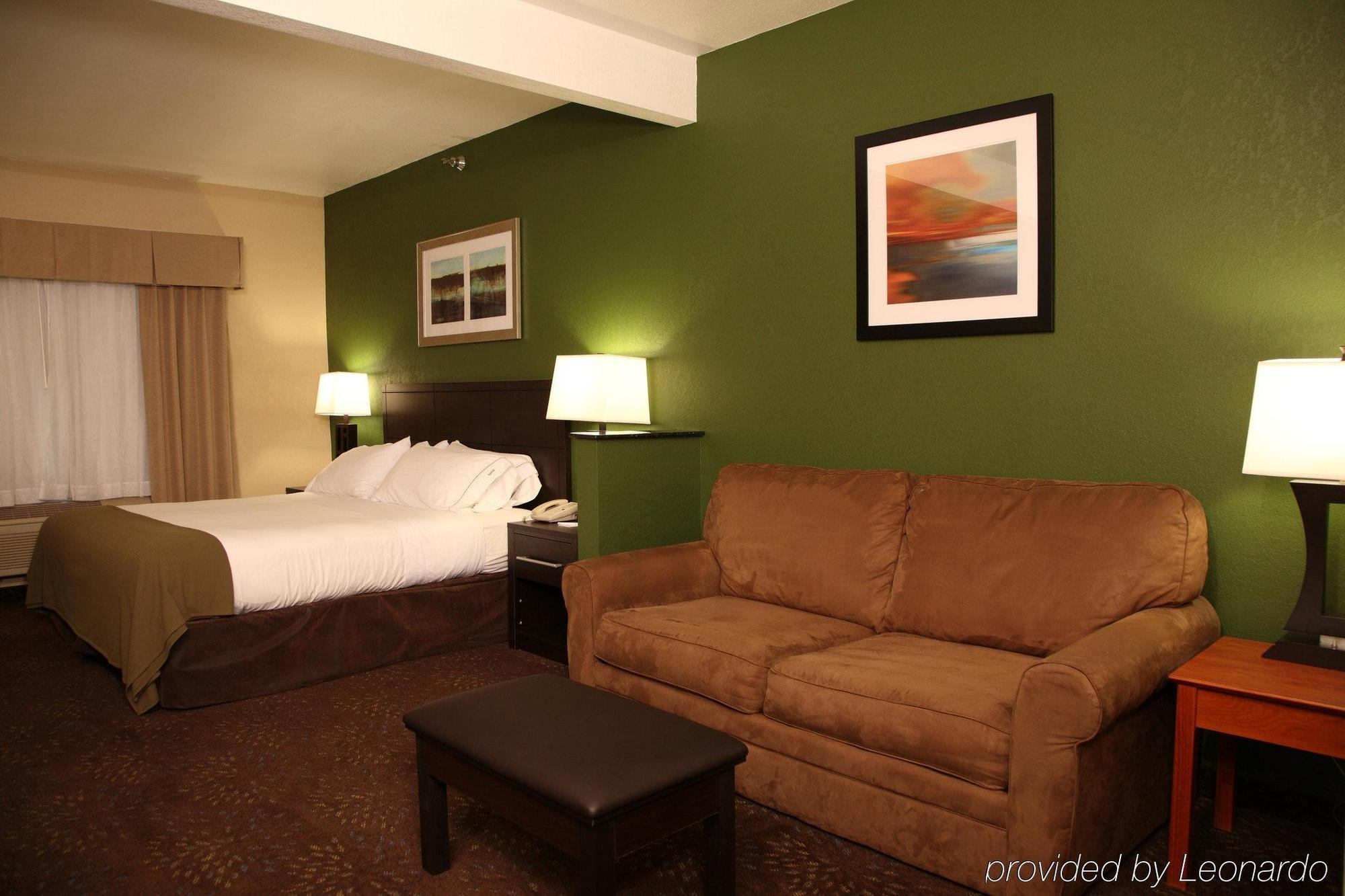 Holiday Inn Express & Suites Aberdeen By Ihg Экстерьер фото