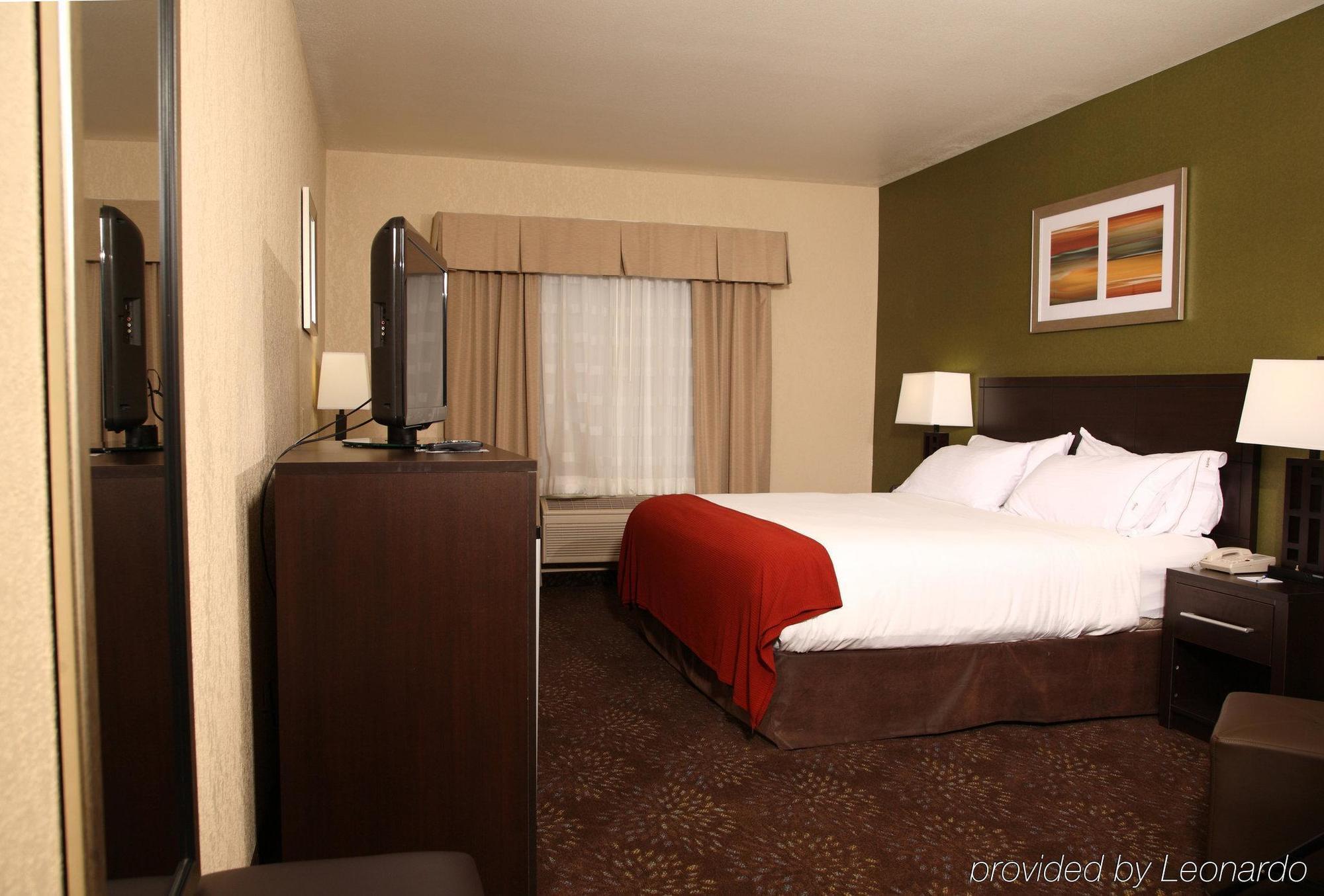 Holiday Inn Express & Suites Aberdeen By Ihg Экстерьер фото